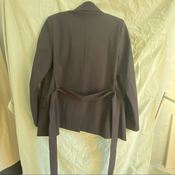 Carbon38 Belted Blazer - Picture 4 of 5